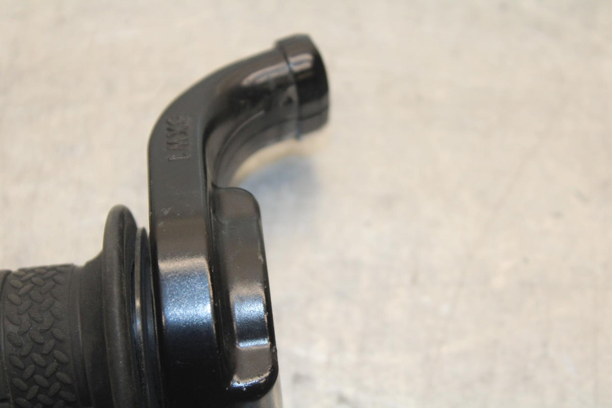 2007 Yamaha YZF R1 THROTTLE CABLE LINE HOUSING GUIDE 3XW-26282-01-00 BB83