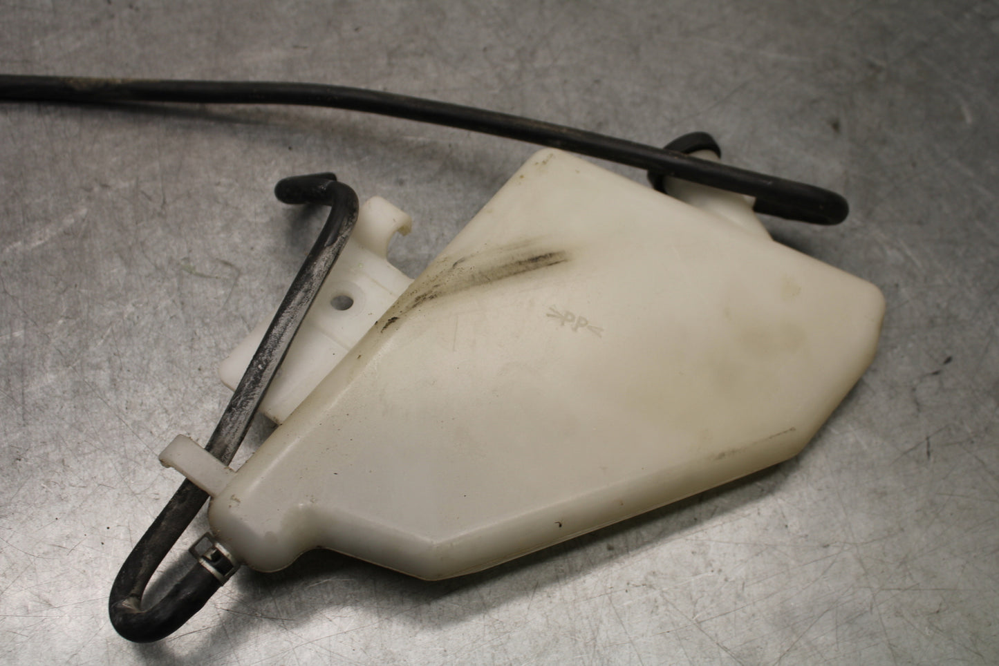 05-06 SUZUKI GSXR1000 COOLANT WATER TANK RESERVOIR BOTTLE 17910-41G00 BB663