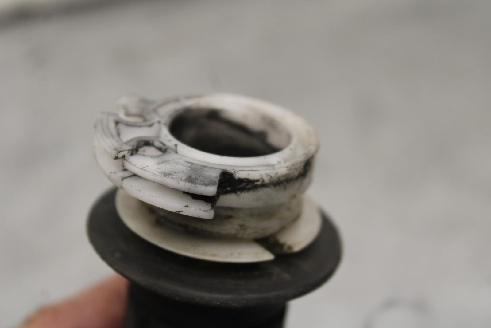 01-03 SUZUKI GSXR600 RIGHT THROTTLE GRIP BB639