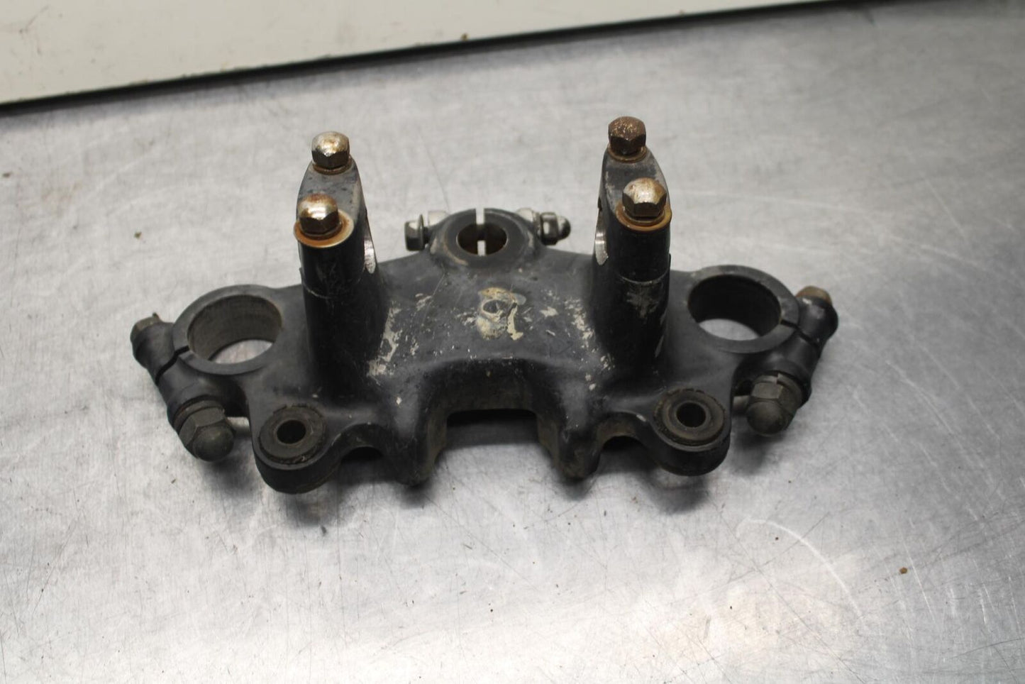 80-83 SUZUKI GS750E FORKS UPPER TRIPLE TREE CLAMP BB82