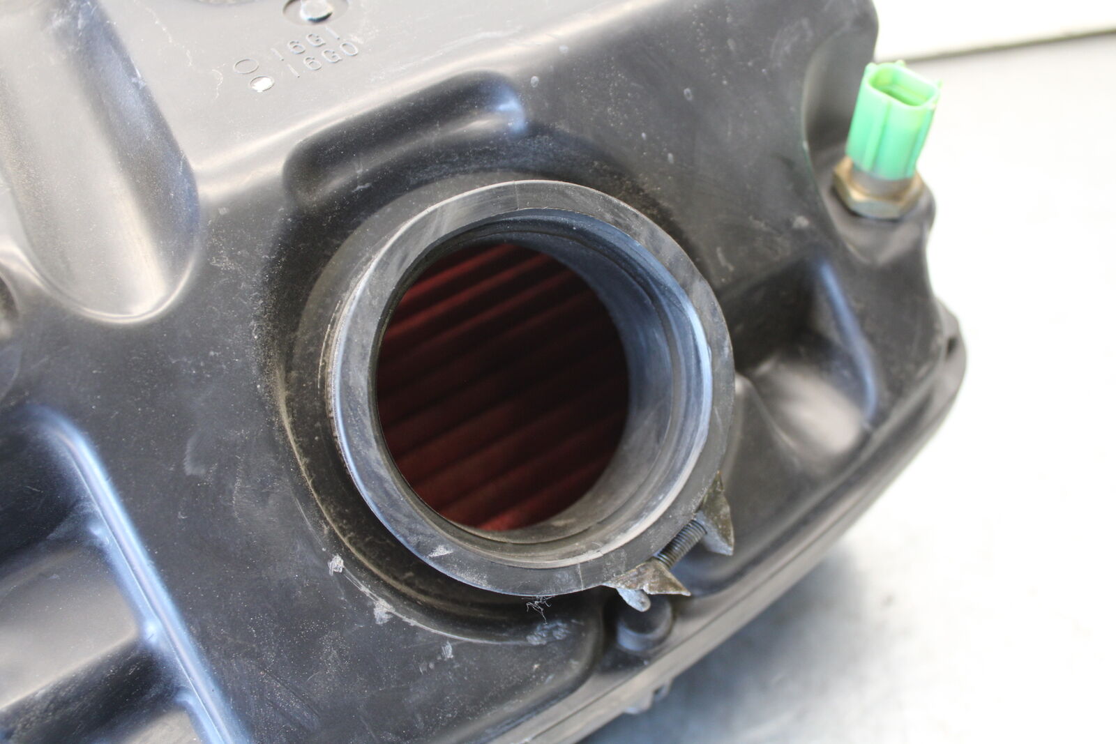 03-07 SUZUKI SV1000S AIRBOX AIR INTAKE FILTER BOX BB657