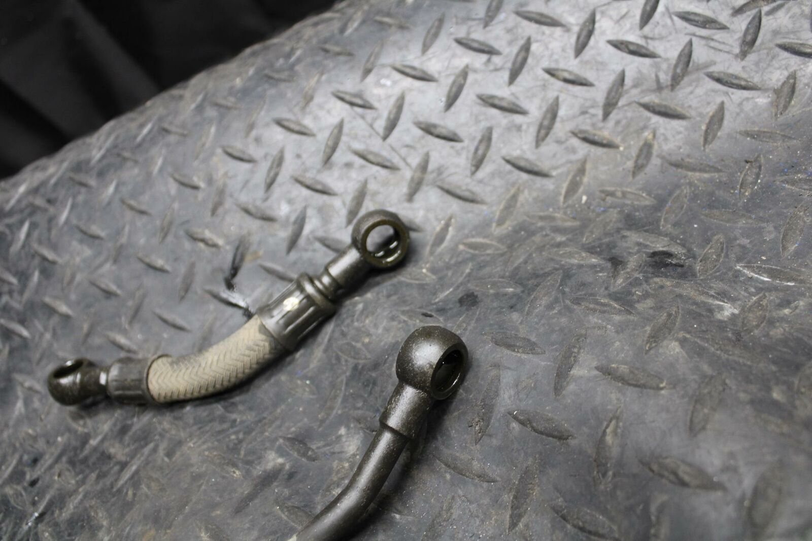 03 SUZUKI SV650S ENGINE MOTOR OIL COOLER HOSES BB219