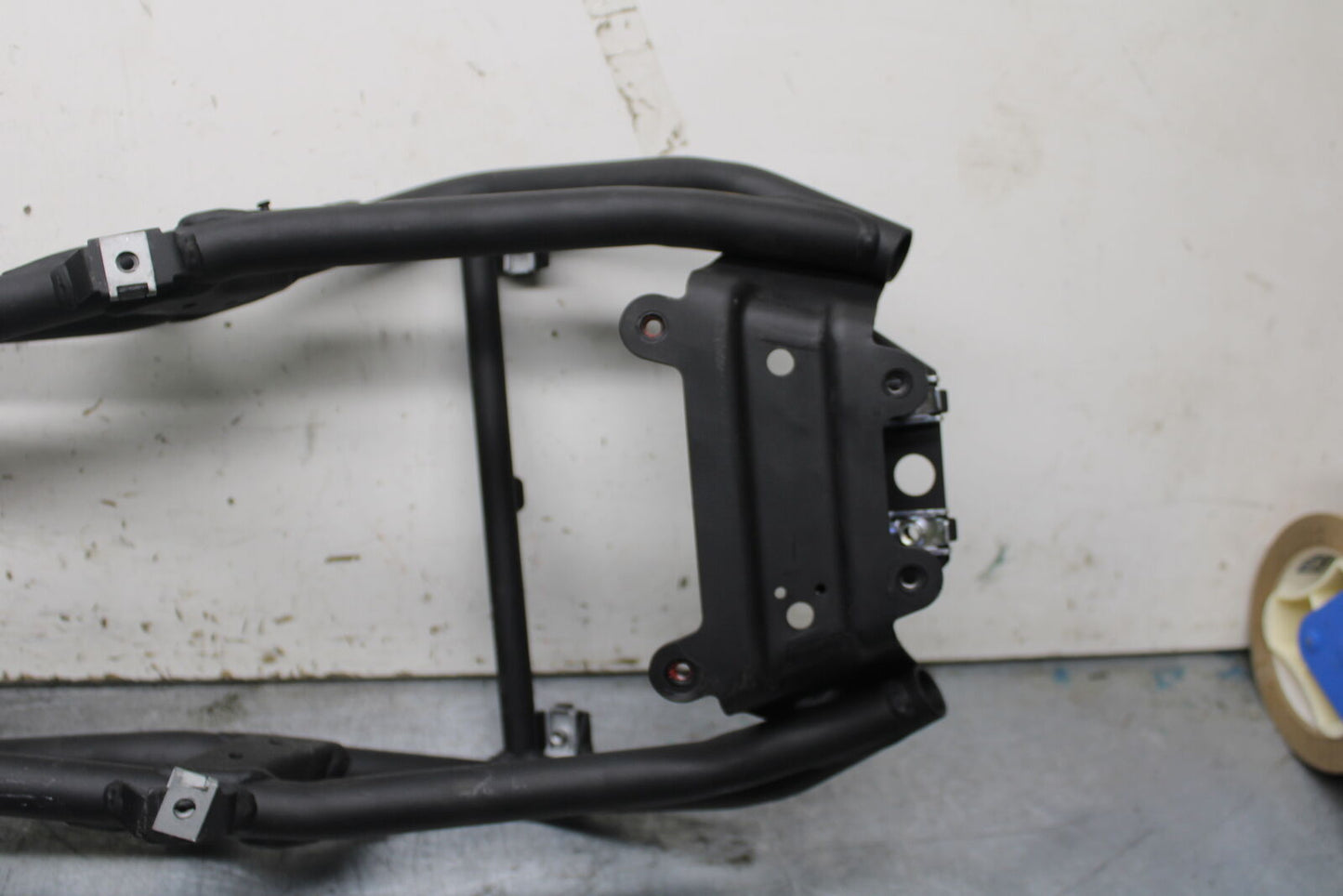 09-11 DUCATI STREETFIGHTER 1098 REAR SUBFRAME BACK SUB FRAME BB705