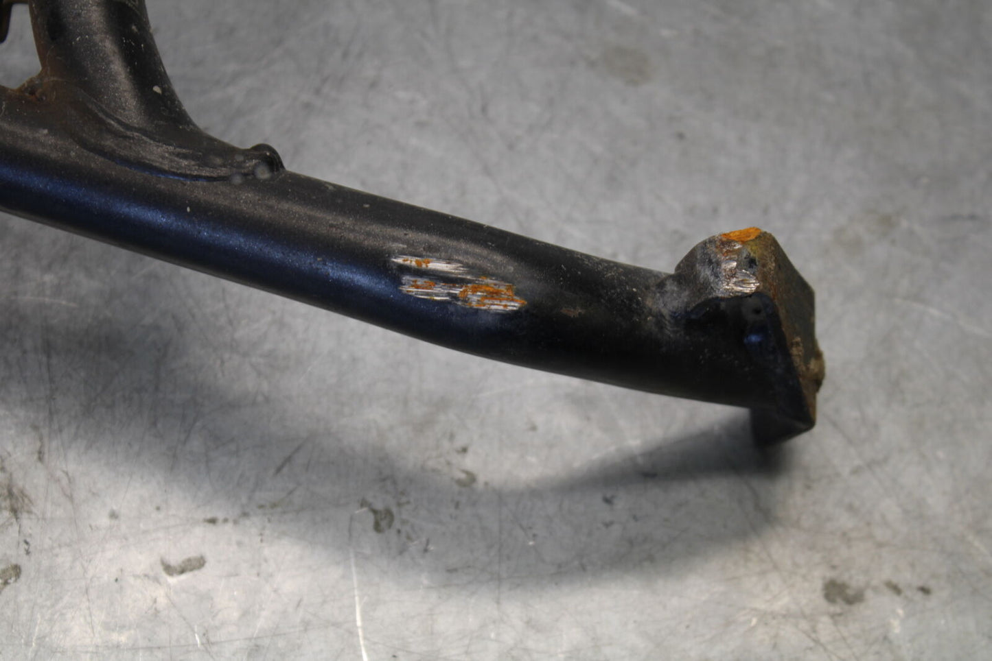 06-07 DUCATI MONSTER 695 CENTER MAIN STAND BB674