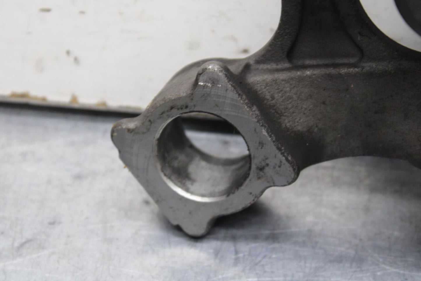 2011 Suzuki GSXR1000 REAR BACK BRAKE CALIPER W MOUNT BRACKET BB96