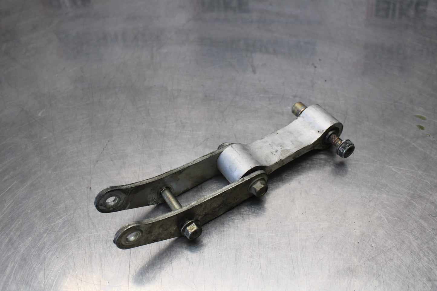 01-06 HONDA CBR600F4I REAR DOGBONE SHOCK LINKAGE LINK BB185
