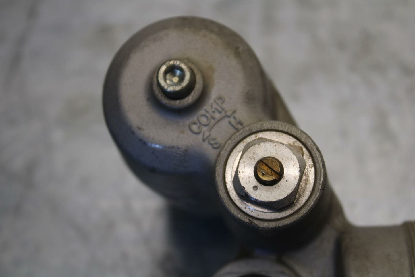 01-02 SUZUKI GSXR750 REAR BACK SHOCK ABSORBER SUSPENSION BB28 B