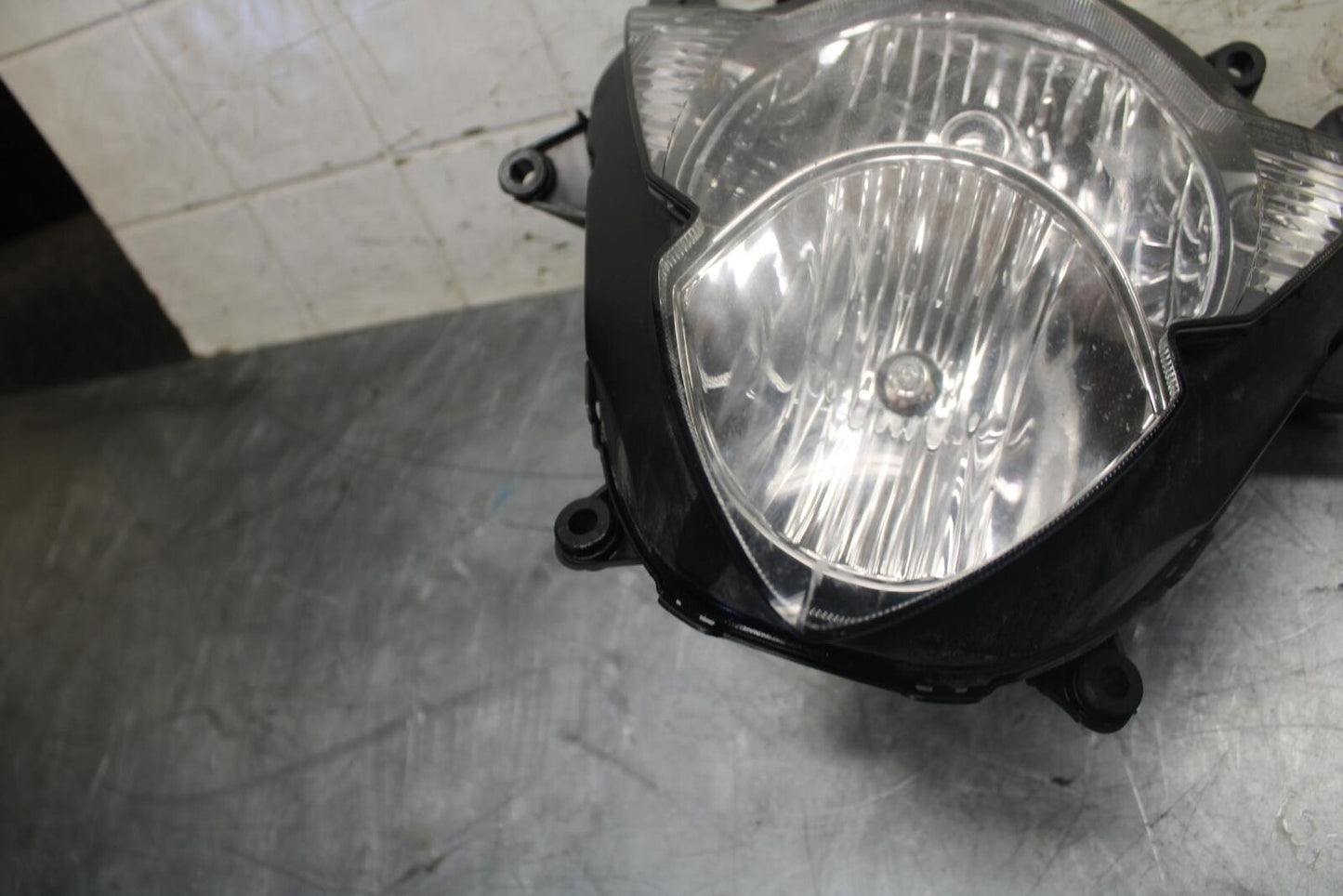 2016 Suzuki Bandit 1250S GSF1250SA ABS FRONT HEADLIGHT HEAD LIGHT BB509