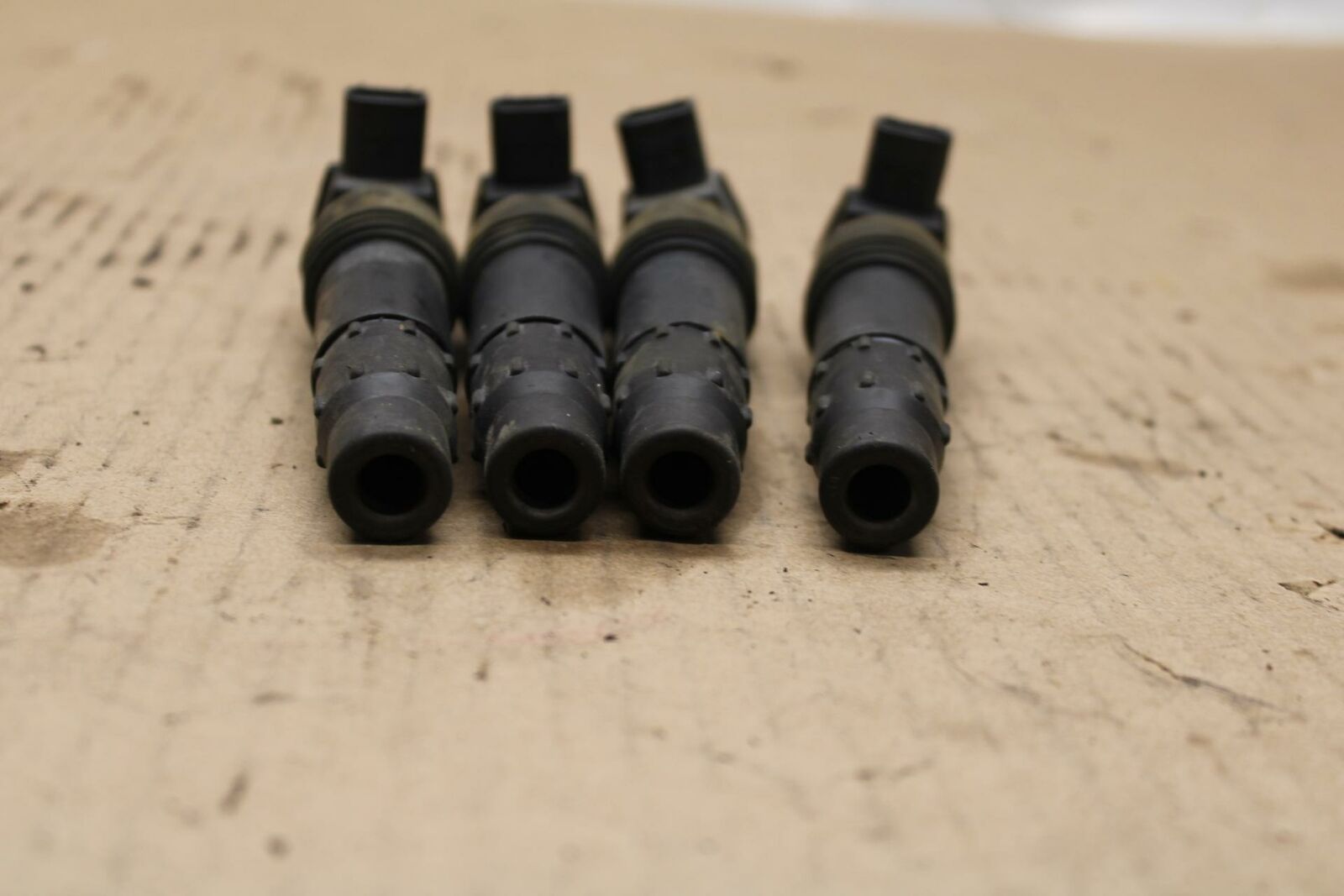 01 SUZUKI GSXR1000 IGNITION COILS COIL SPARK PLUG CAPS BB155b