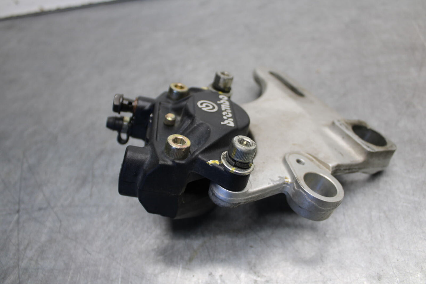 06-07 DUCATI MONSTER 695 REAR BACK BRAKE CALIPER W MOUNT BRACKET BB674