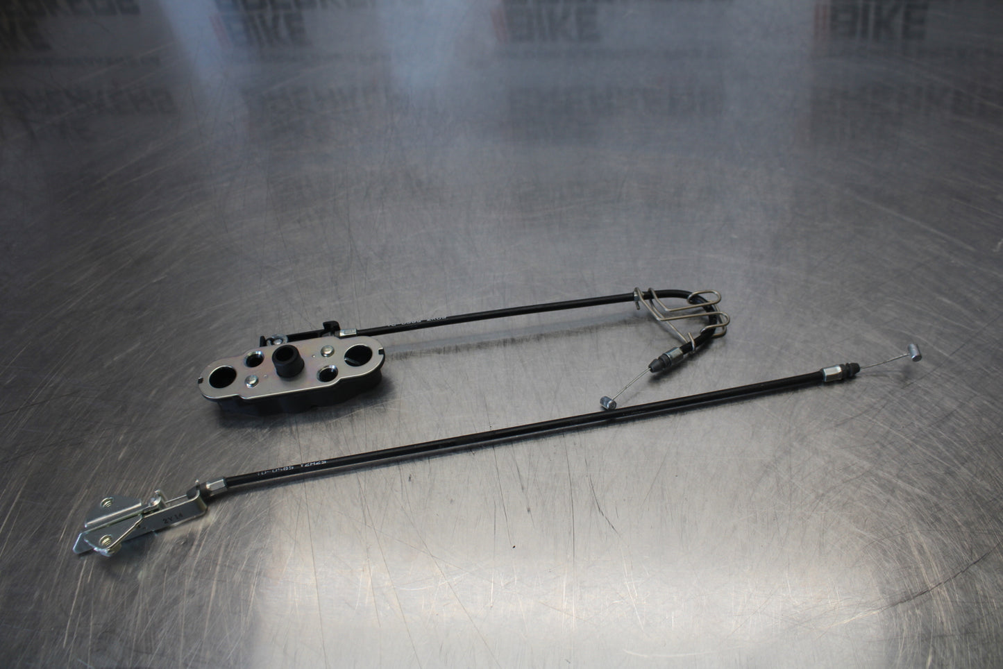 23-24 KAWASAKI NINJA ZX14R REAR PASSENGER SEAT LATCH LOCK ASSEMBLY BB169