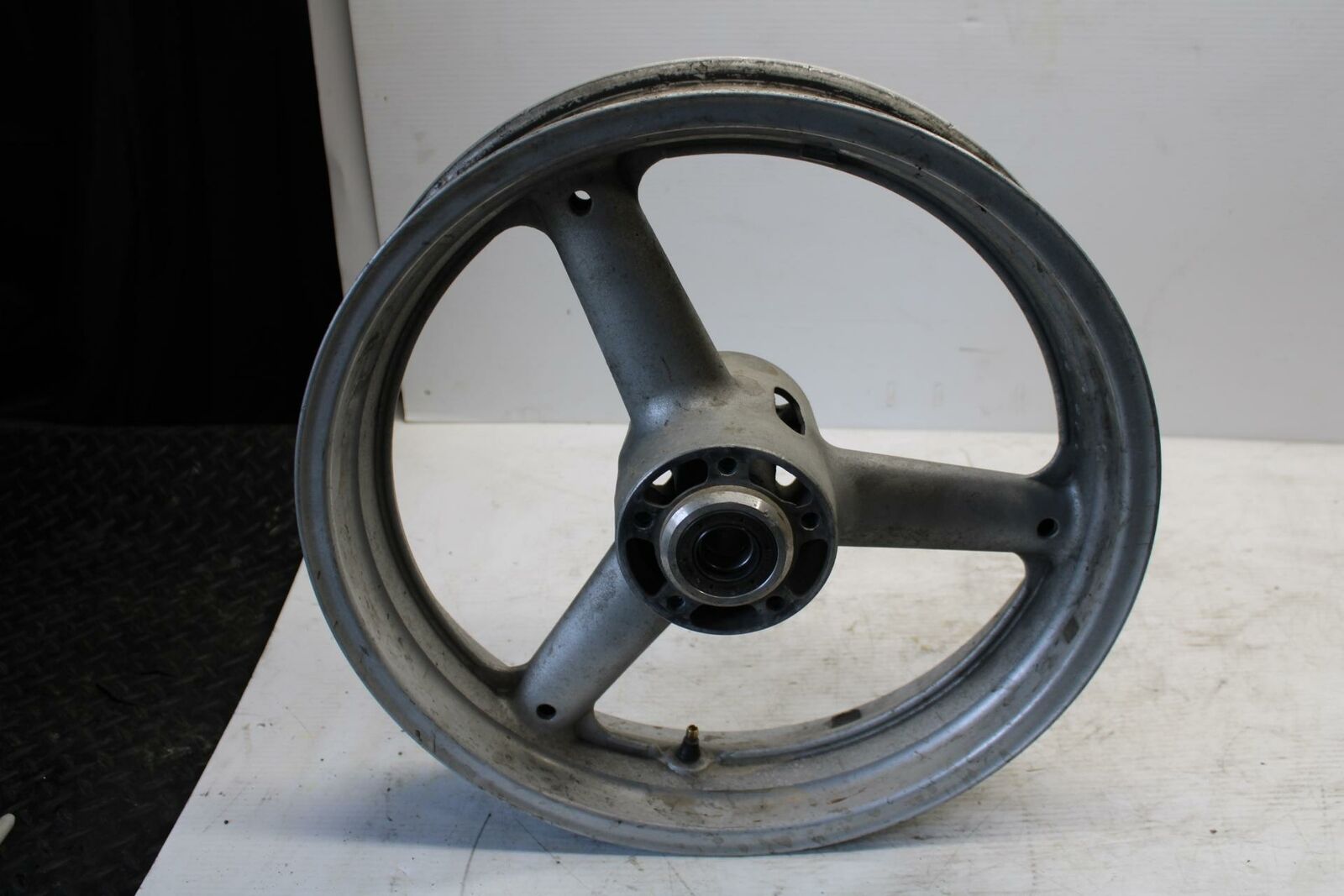 03-05 SUZUKI SV1000 FRONT WHEEL RIM  BB296