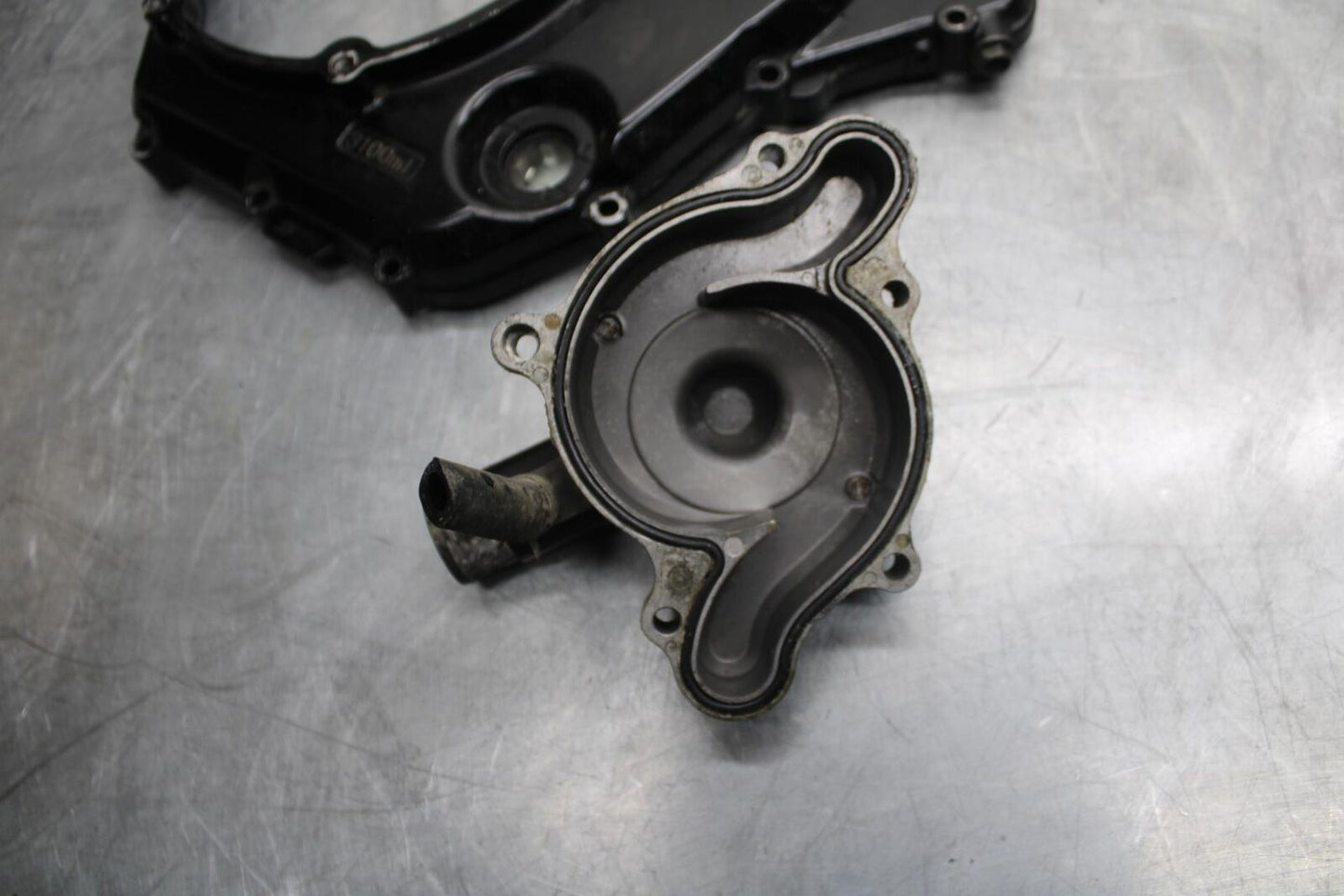 1998 Suzuki TL1000S CLUTCH SIDE ENGINE MOTOR COVER BB508