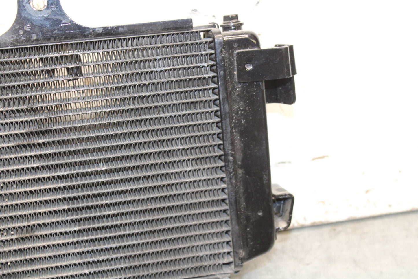 17-24 KTM 390 DUKE ENGINE RADIATOR MOTOR COOLER COOLING RADIATER BB734