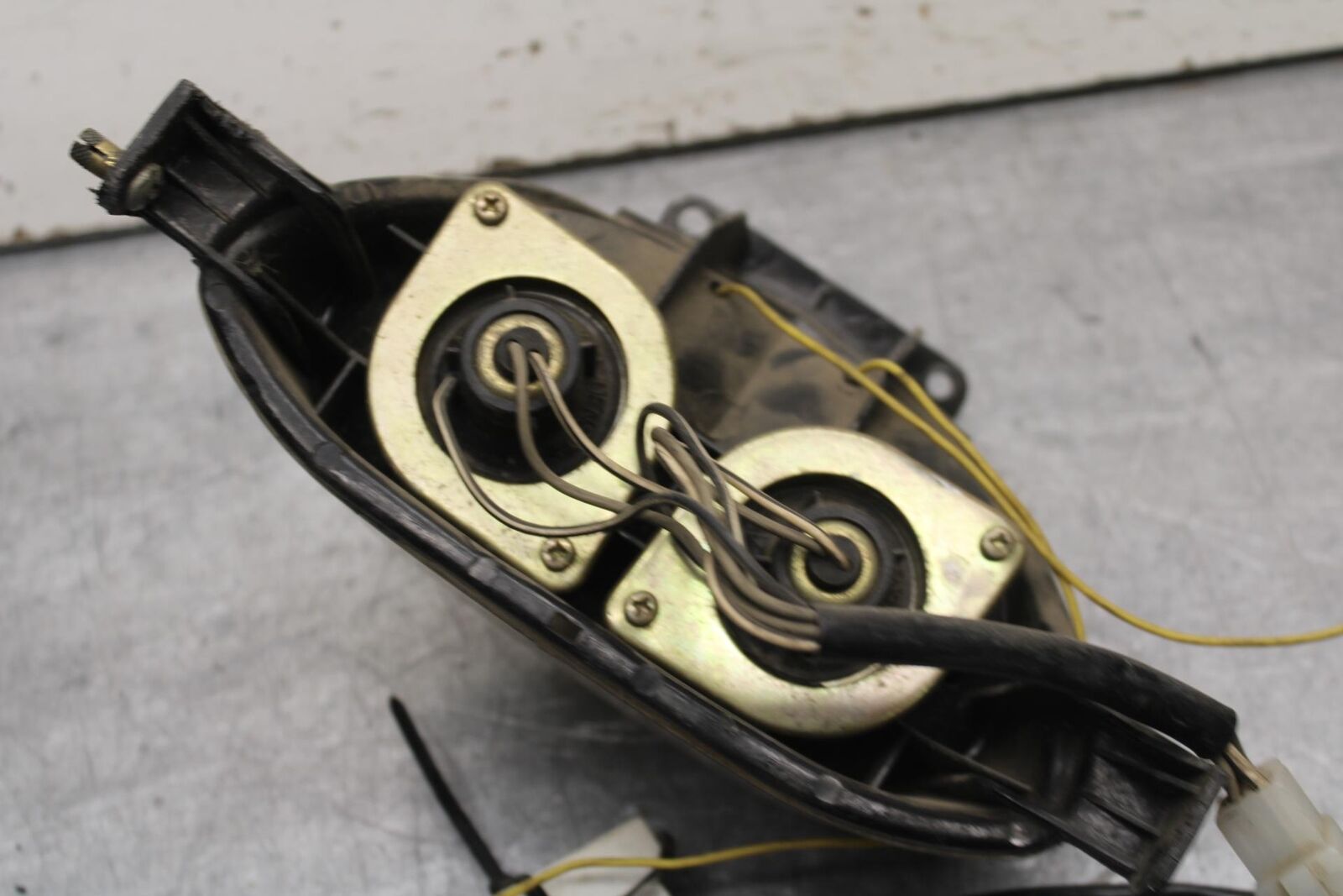 01-03 SUZUKI GSXR600 REAR TAIL TAILLIGHT BACK BRAKE LIGHT BB633