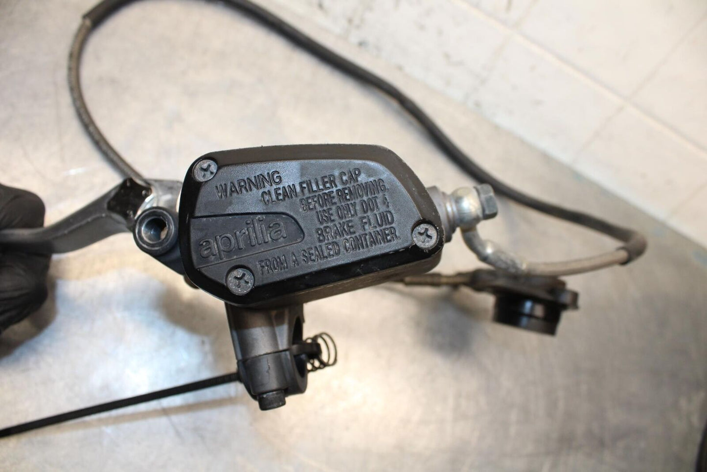 2008 Aprilia Shiver 750 SL750 HYDRAULIC CLUTCH MASTER CYLINDER w/ LEVER BB551