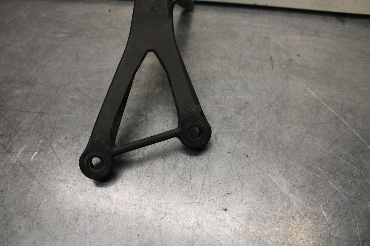 23-24 KAWASAKI ZX4R ZX 4RR ZX 4 RR ZX4 RR LEFT REAR BACK PASSENGER PEG BB610