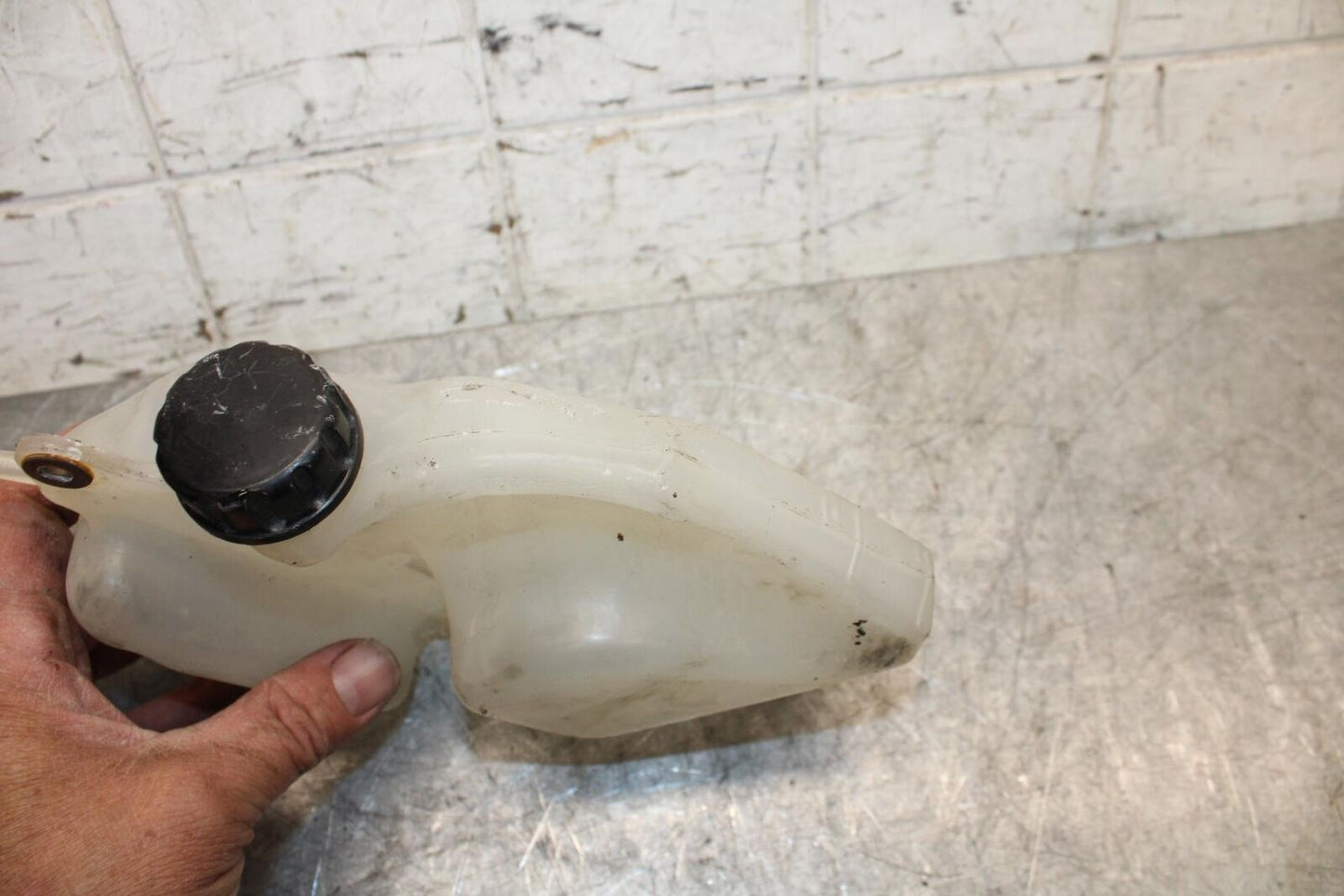 2009 Kawasaki Ninja ZX6R ZX600R COOLANT WATER TANK RESERVOIR BOTTLE BB538