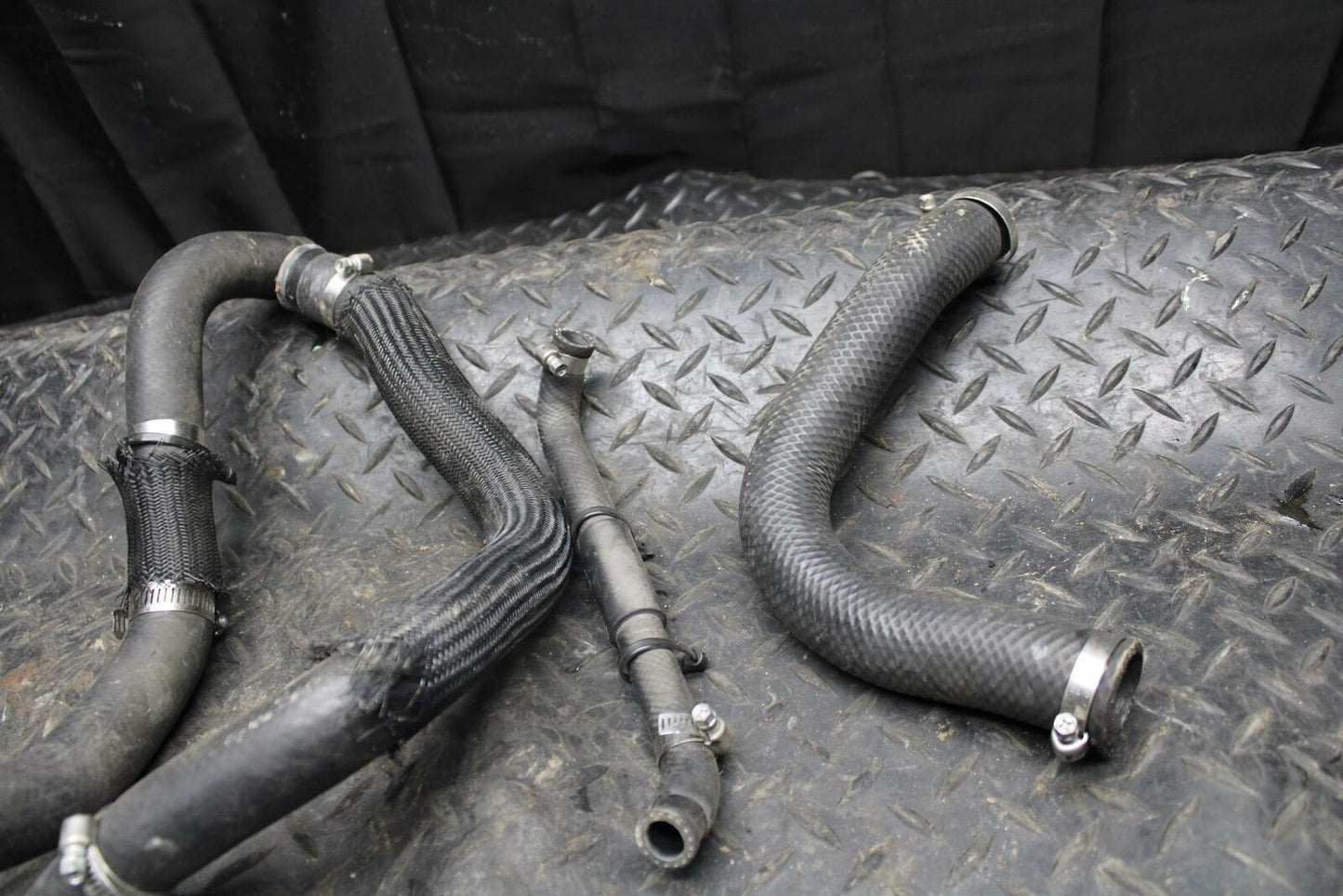 13 SUZUKI GSXR750 RADIATOR HOSES ENGINE COOLANT WATER PIPES HOSE KIT BB217