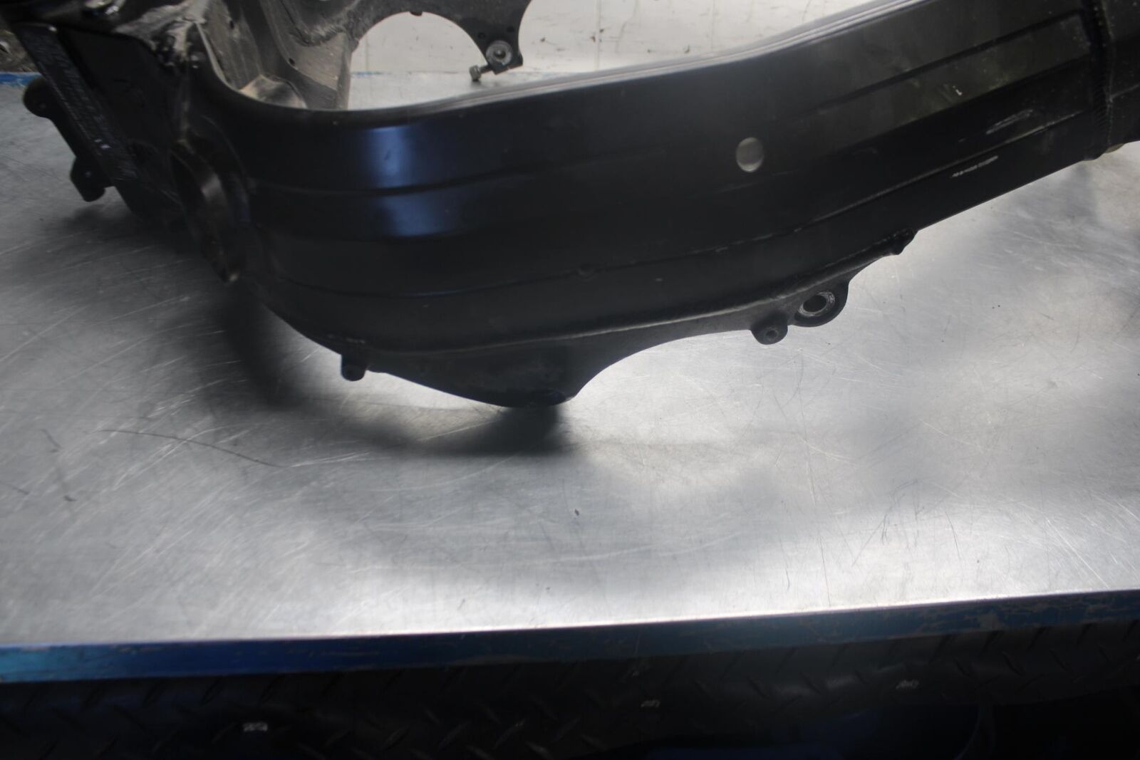 03-04 SUZUKI GSXR1000 FRAME CHASSIS 41100-18G01-YAP BB459