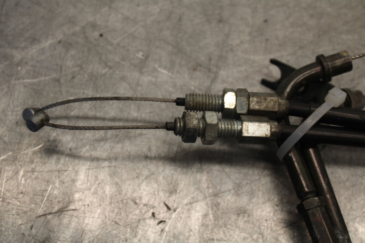 04-05 SUZUKI GSXR600 THROTTLE CABLES LINES 58300-29G00 58300-29G10 BB658