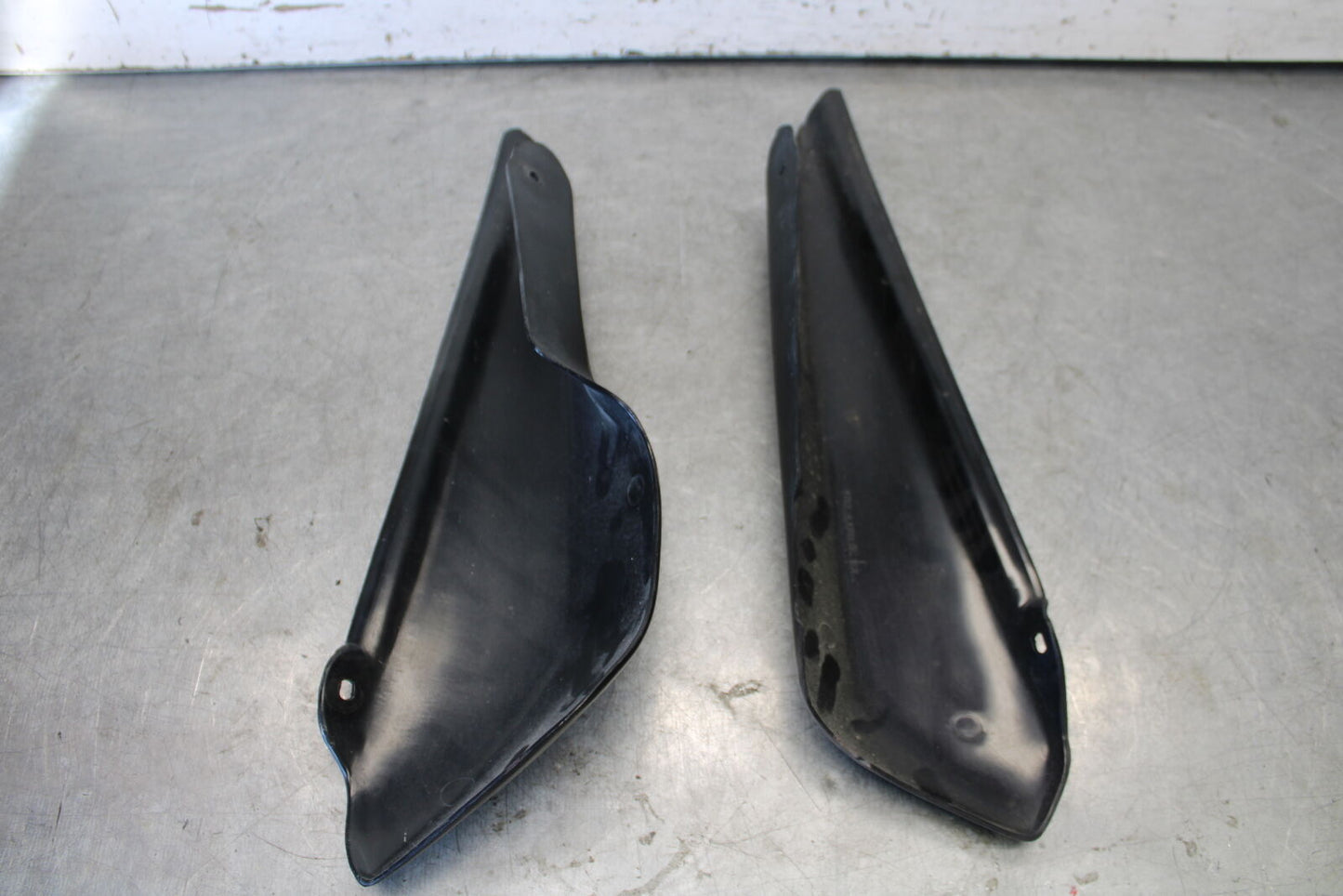 06-07 DUCATI MONSTER 695 RIGHT LEFT SIDE SEAT PANELS TRIMS COWLS FAIRINGS BB674