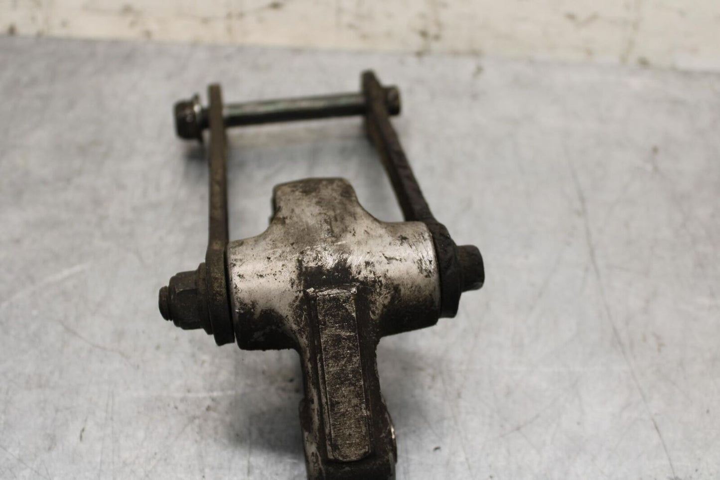 2006 Suzuki SV650S REAR DOGBONE SHOCK LINKAGE LINK BB65