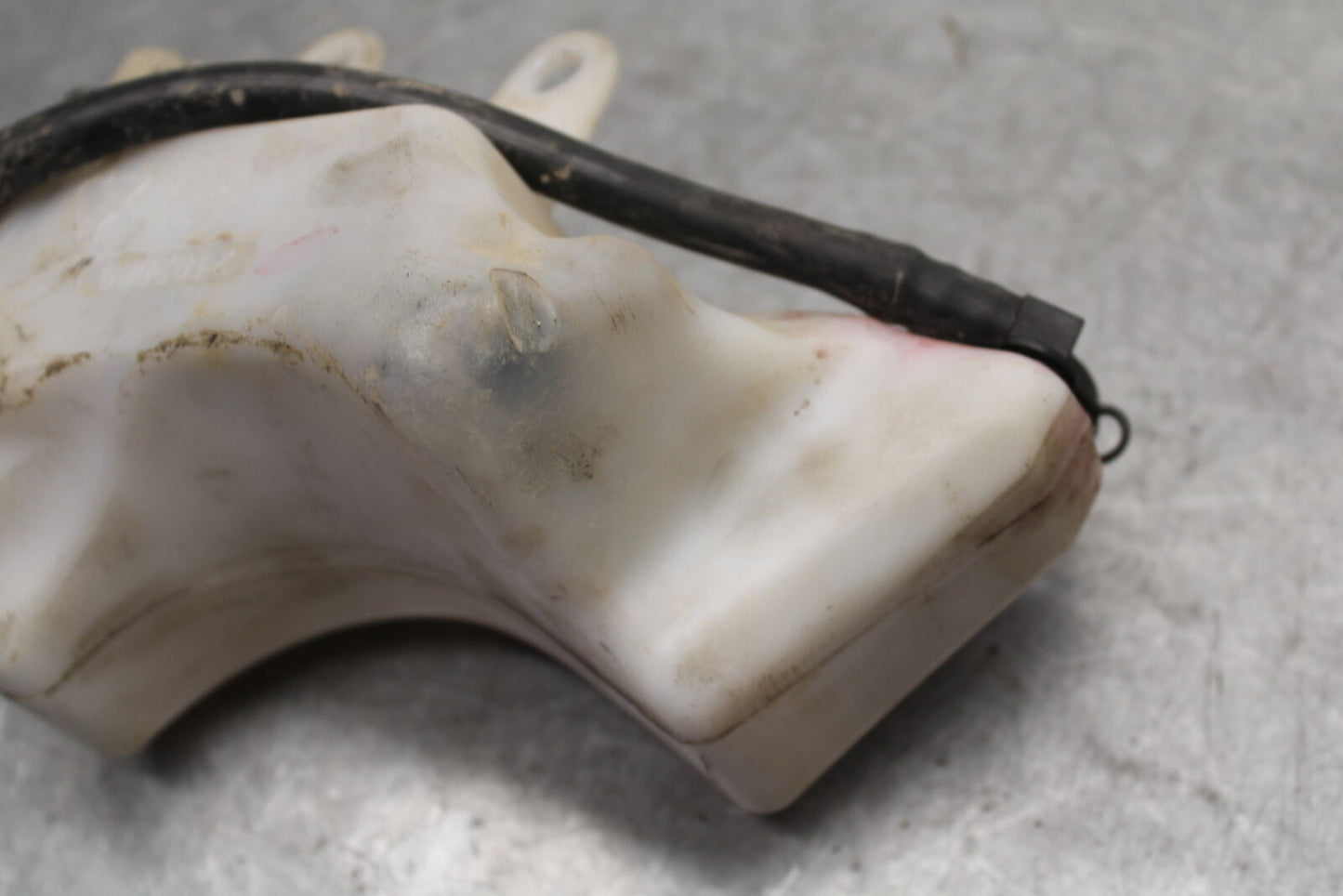09-11 TRIUMPH DAYTONA 675 COOLANT WATER TANK RESERVOIR BOTTLE BB652