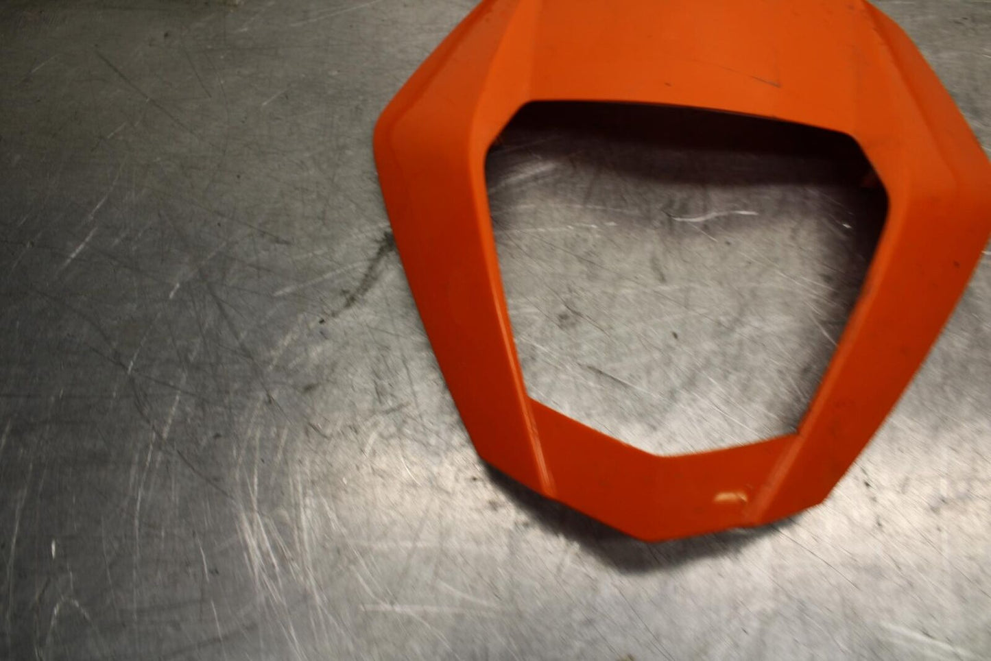 16-18 KTM 690 DUKE ORANGE FRONT UPPER NOSE FAIRING COWL SHROUD BB631