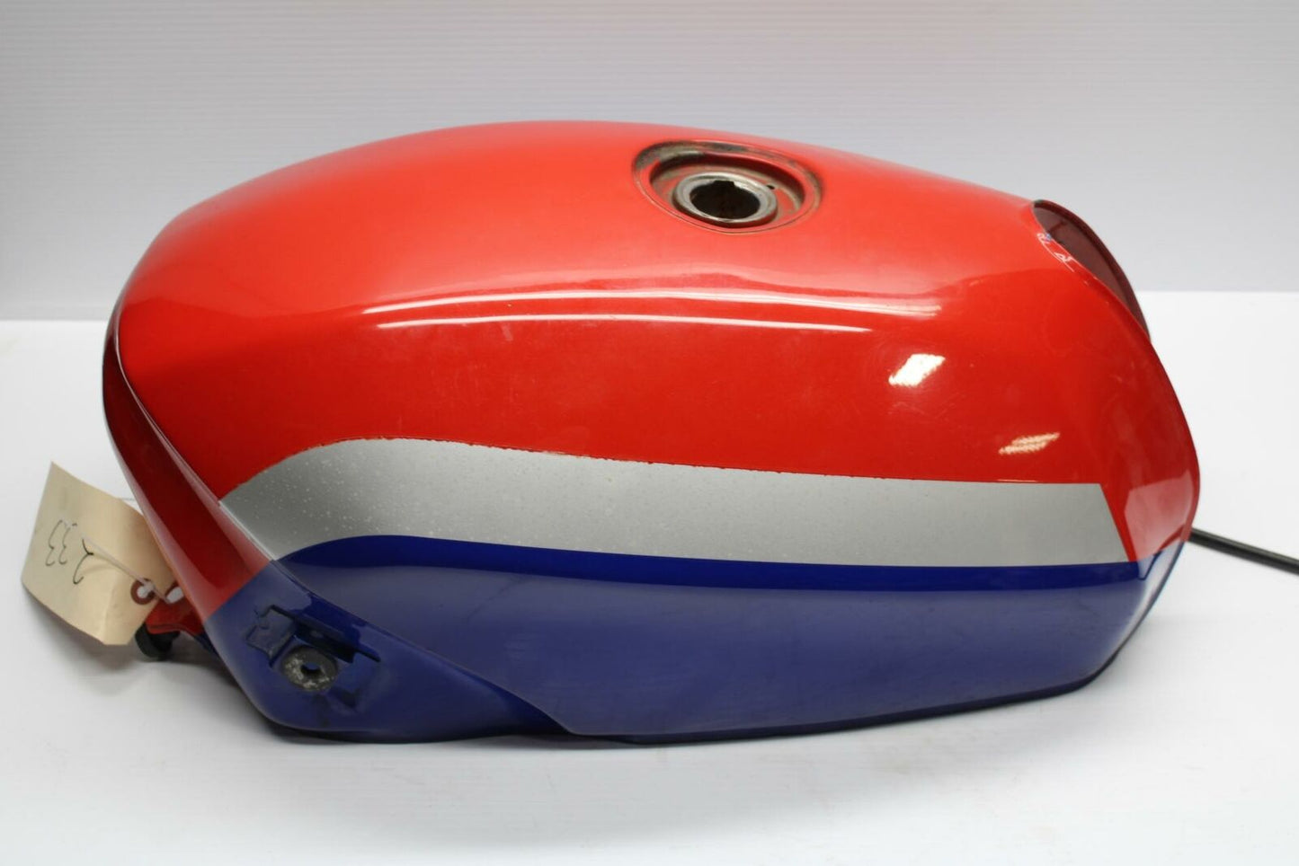 86 SUZUKI GS750ES GAS TANK FUEL CELL PETROL RESERVOIR BB233
