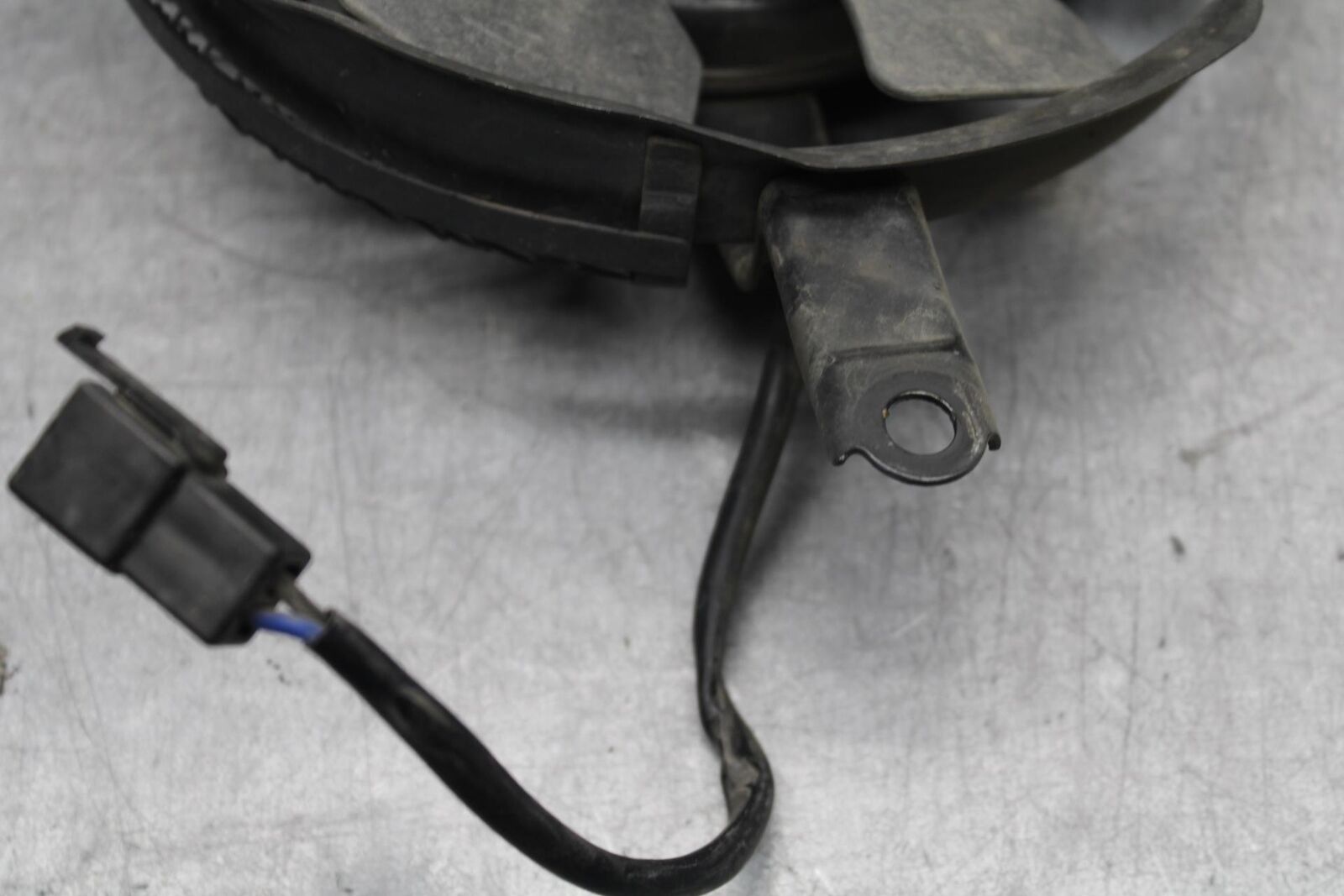 01-03 SUZUKI GSXR600 ENGINE RADIATOR COOLING FAN 17800-35F00 BB633