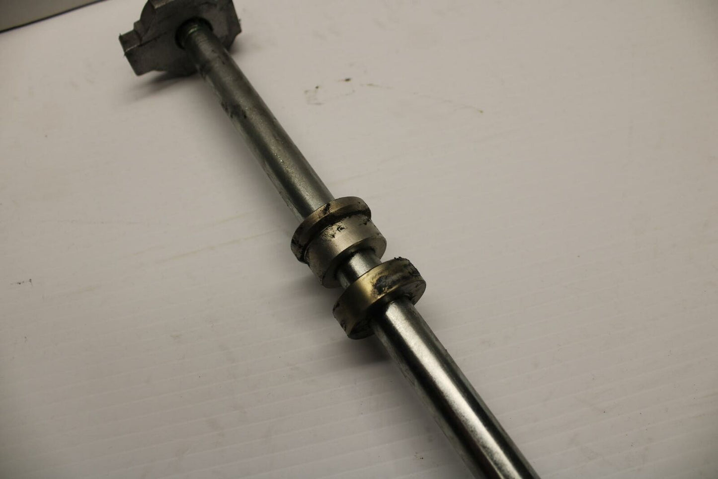 18-20 HUSQVARNA VITPILEN 401 REAR AXLE BACK WHEEL RIM PIVOT BOLT AXEL BB248
