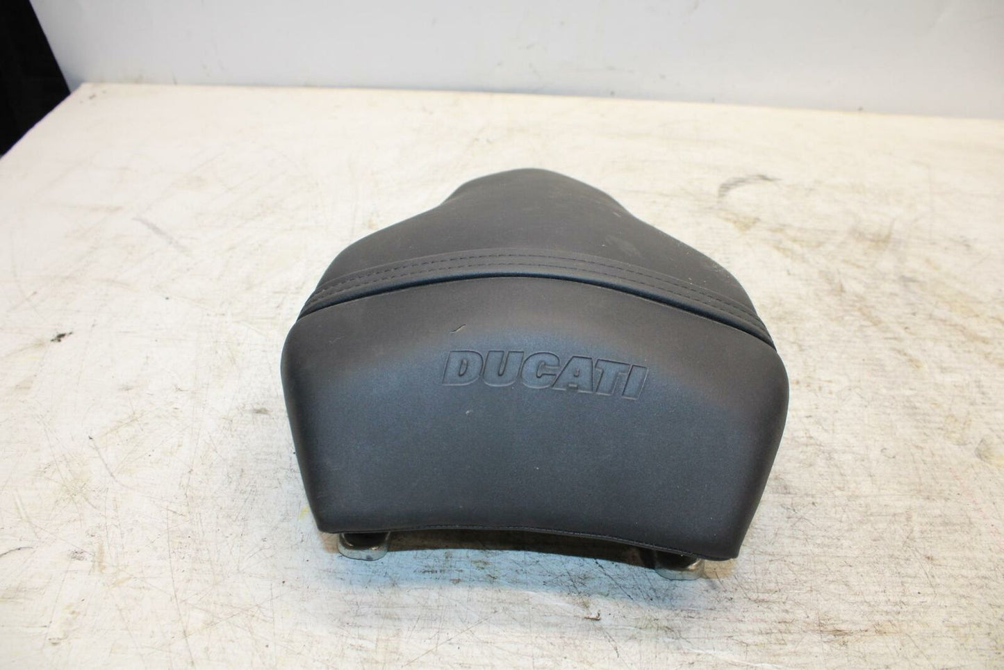 08-10 DUCATI 848 REAR BACK PASSENGER TANDEM SEAT PAD SADDLE PILLION BB369