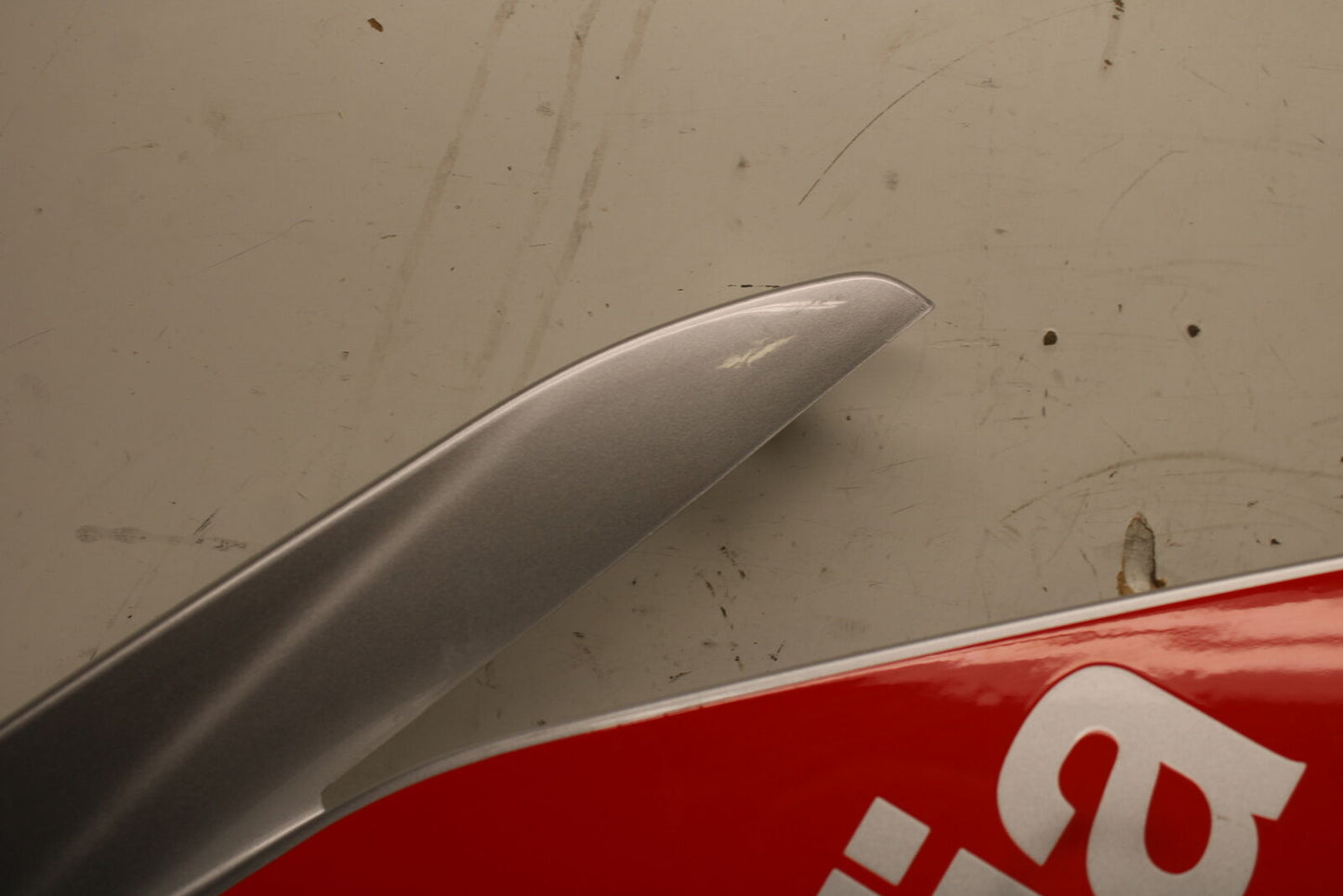 15-19 APRILIA RSV4 RF LEFT MID UPPER SIDE FAIRING COWL PLASTIC BB611