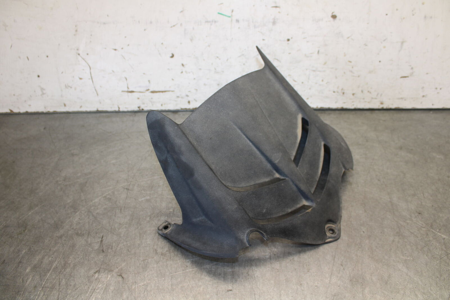19-23 KAWASAKI NINJA ZX6R REAR BACK WHEEL TIRE HUGGER FENDER BB701