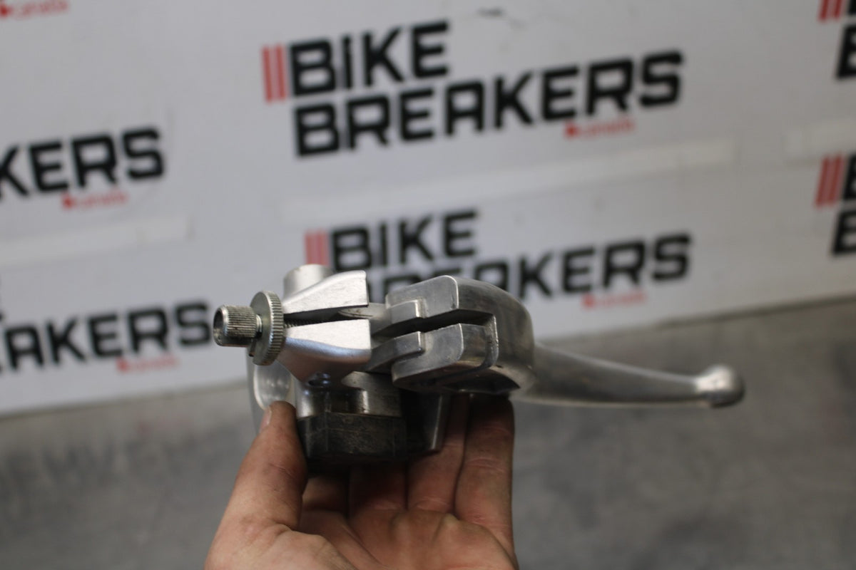 07 SUZUKI BOULEVARD M50 CLUTCH PERCH MOUNT WITH LEVER BB897