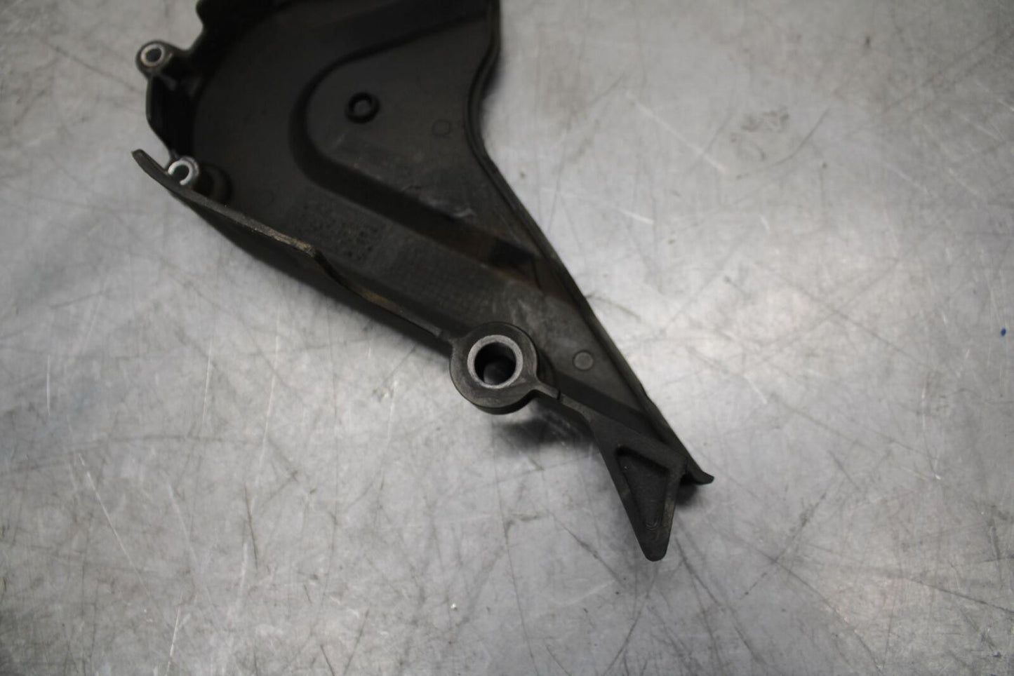 21 HUSQVARNA VITPILEN 401 ENGINE SPROCKET COVER BB467