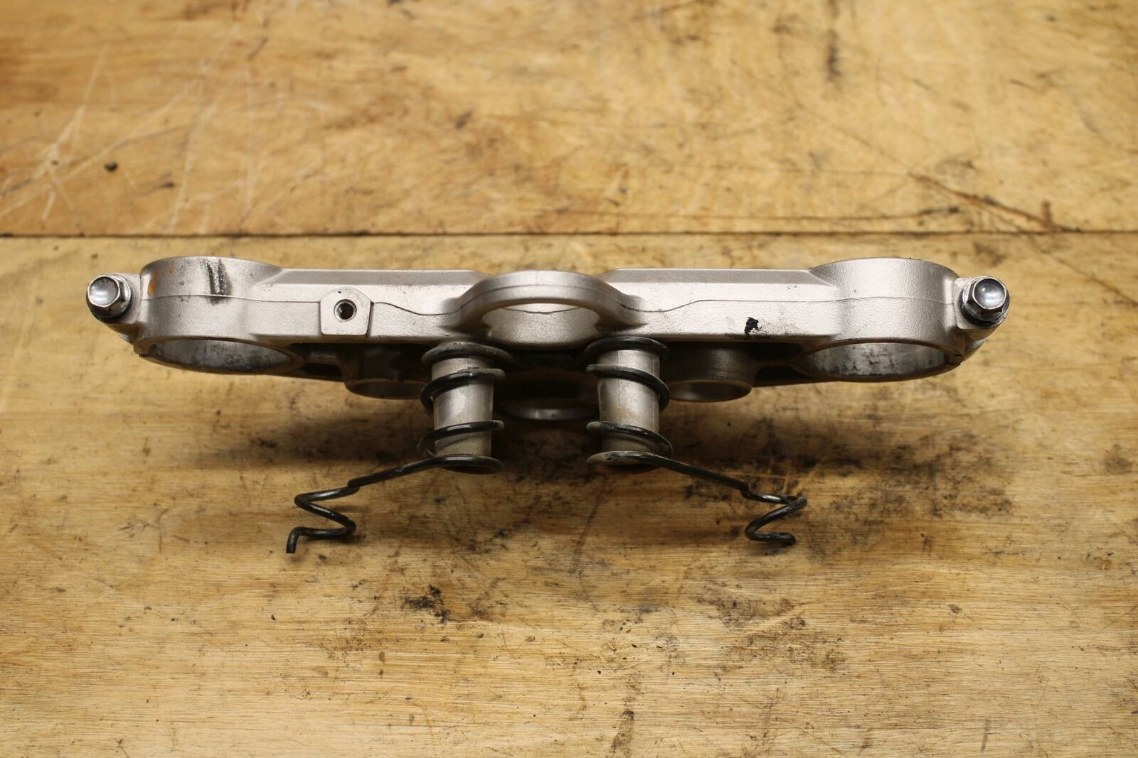 02-03 SUZUKI VSTROM 1000 FORKS UPPER TRIPLE TREE CLAMP BB331