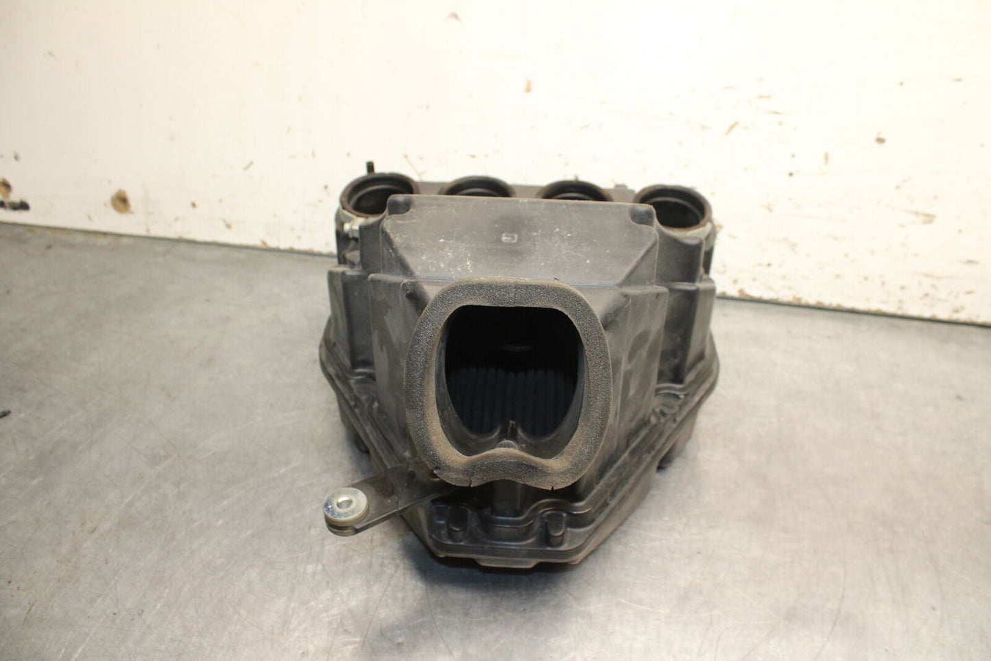 12-13 KAWASAKI Z1000 AIRBOX AIR INTAKE FILTER BOX BB743