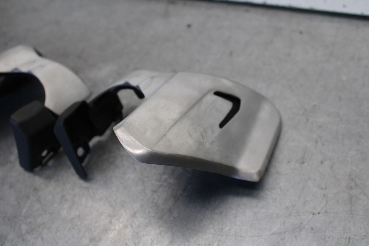 19-21 TRIUMPH SPEED TWIN 1200 RIGHT LEFT AIRBOX PANELS COVERS TRIM SET BB653