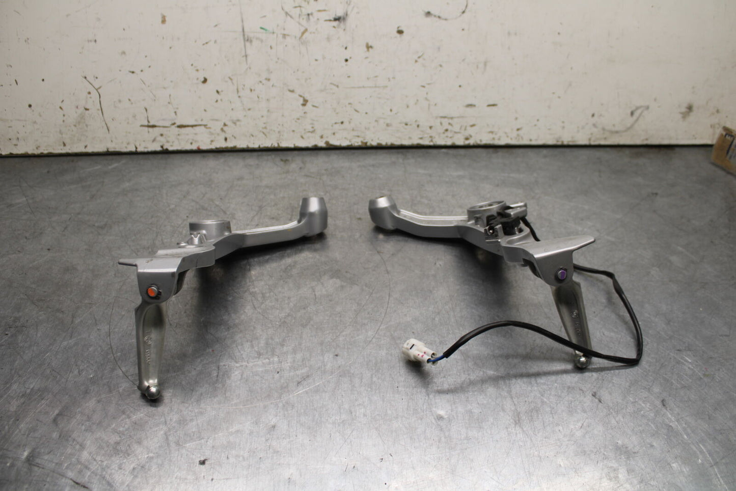 21-24 APRILIA TUONO 660 FACTORY RIGHT LEFT REARSETS REAR SET FOOT PEGS BB733