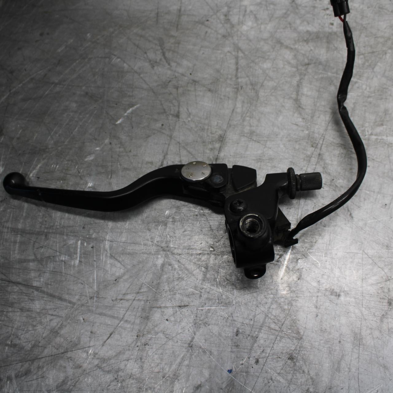 21 HUSQVARNA VITPILEN 401 CLUTCH PERCH MOUNT WITH LEVER BB467