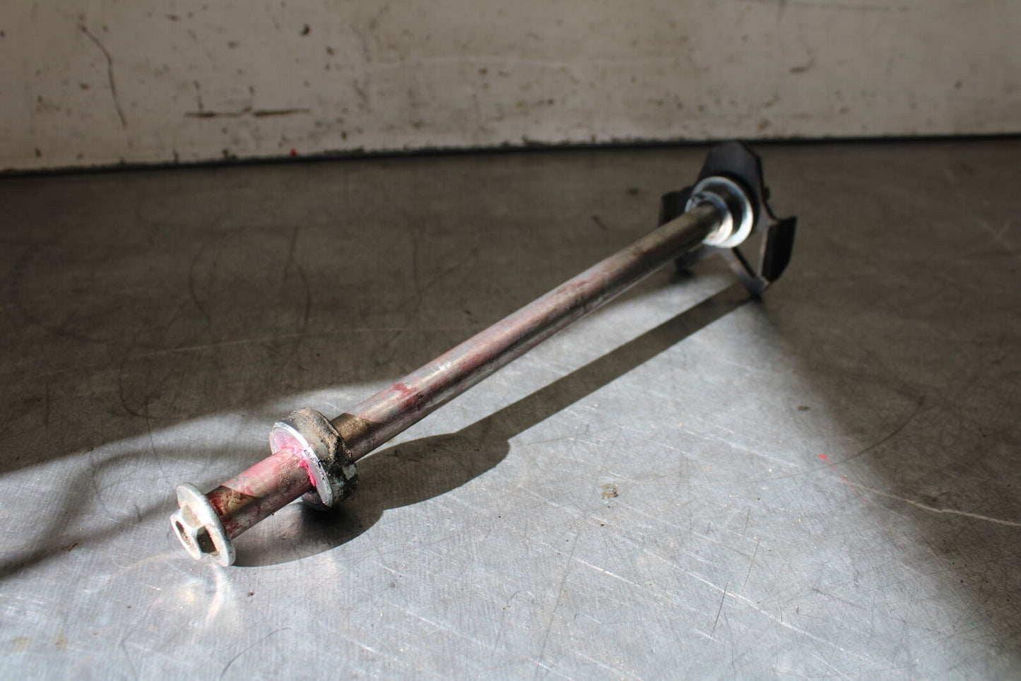 19-22 KAWASAKI Z400 REAR AXLE BACK WHEEL RIM PIVOT BOLT AXEL BB708