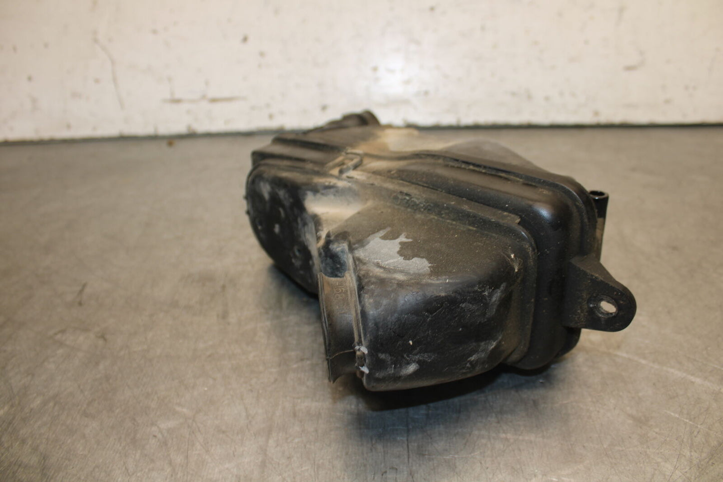 87-03 SUZUKI INTRUDER 1400 VS1400GLP AIRBOX AIR INTAKE FILTER BOX BB702