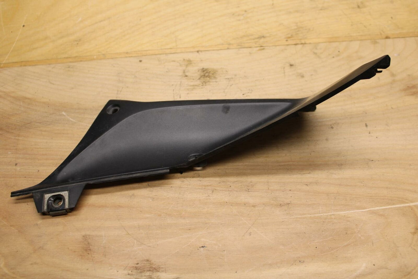 02-03 YAMAHA YZF R1 5PW RIGHT FRONT DUCT COVER PANEL COWL BB313