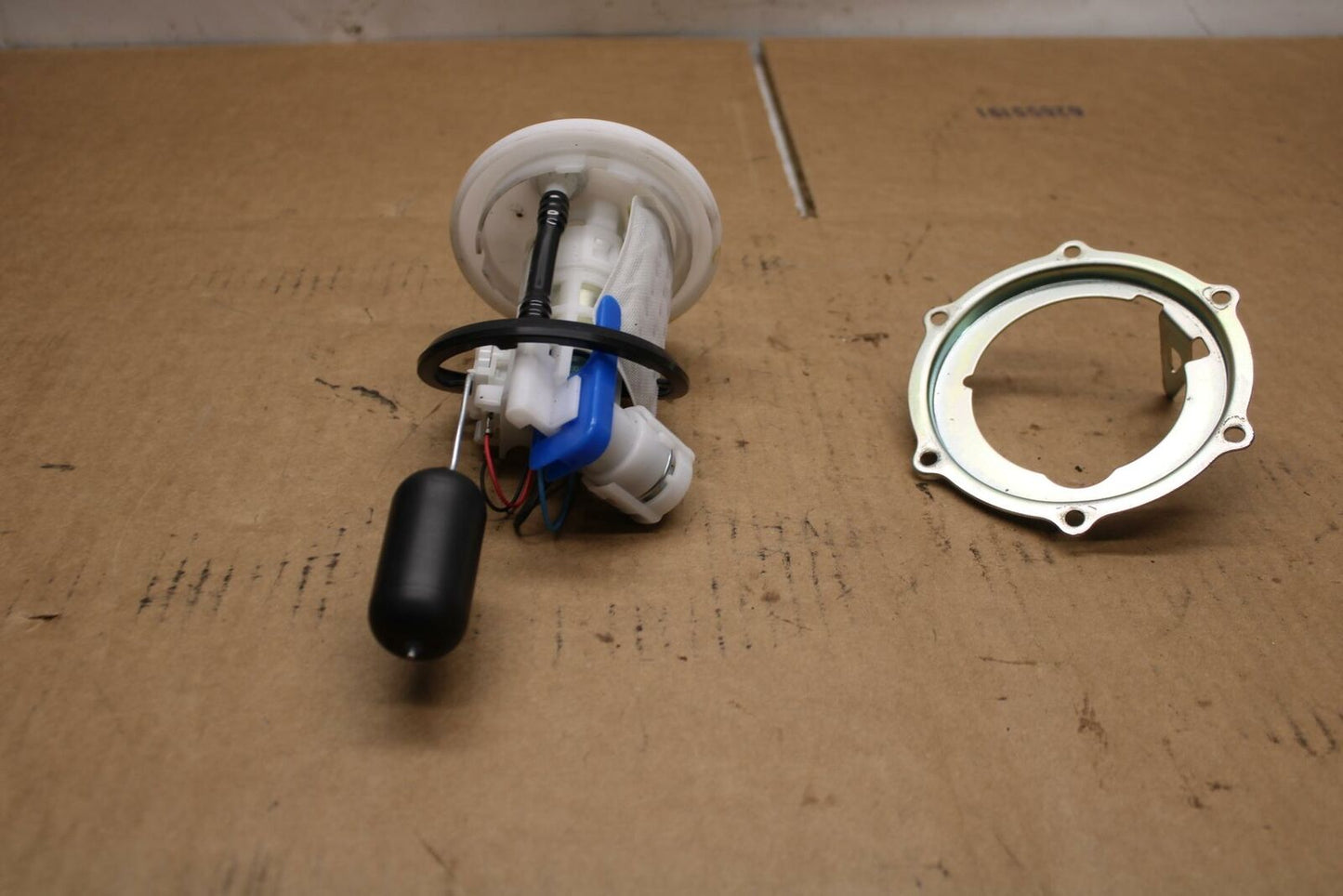 19-21 YAMAHA YZF R3 FUEL PUMP GAS PETROL SENDER UNIT BB378