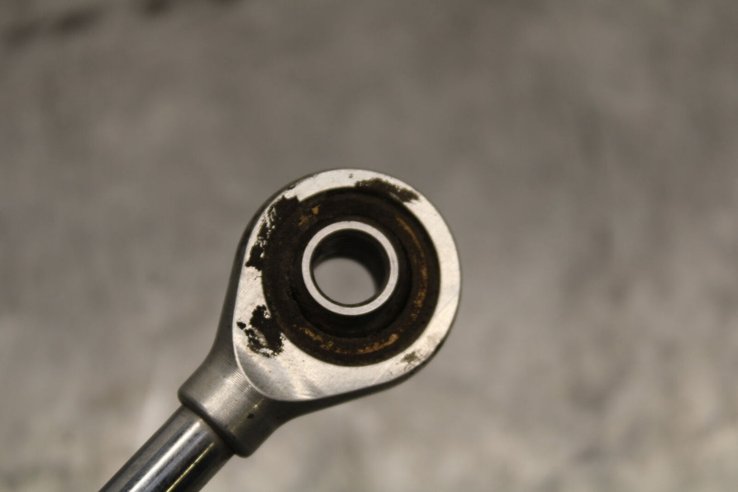 04-05 SUZUKI GSXR600 OHLINS STEERING DAMPER STABILIZER BB658