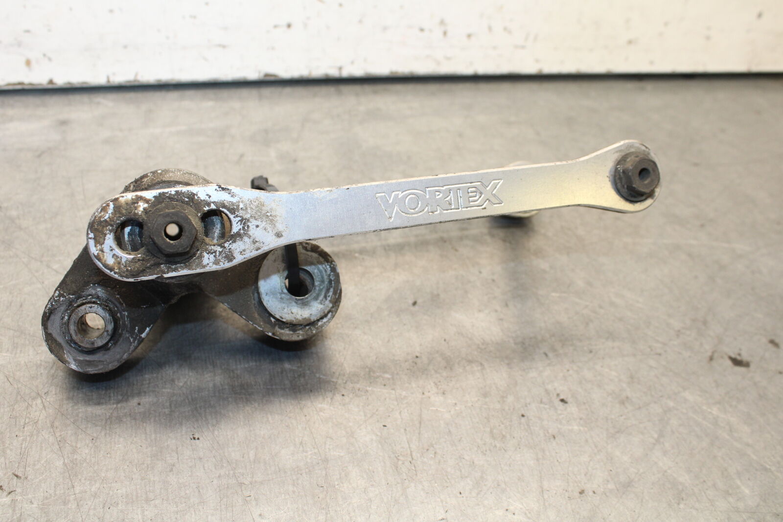 04-05 SUZUKI GSXR600 AFTERMARKET VORTEX REAR SHOCK LINKAGE LINK BB658