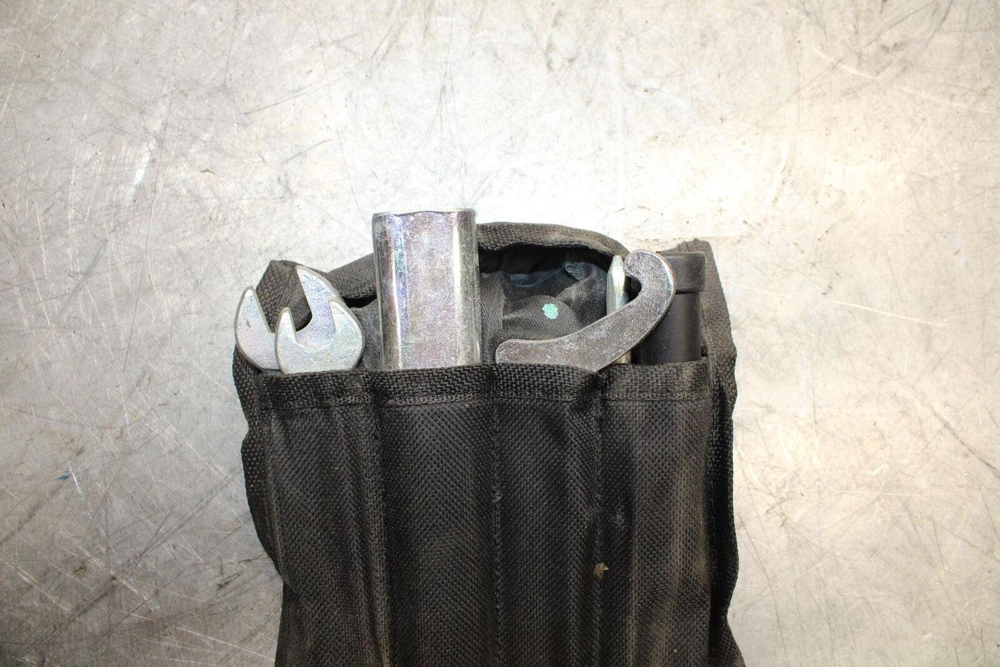 2015 Yamaha YZF R3 STOCK TOOLS OEM TOOL BAG KIT SET 1WD-F8100-00-00 BB526