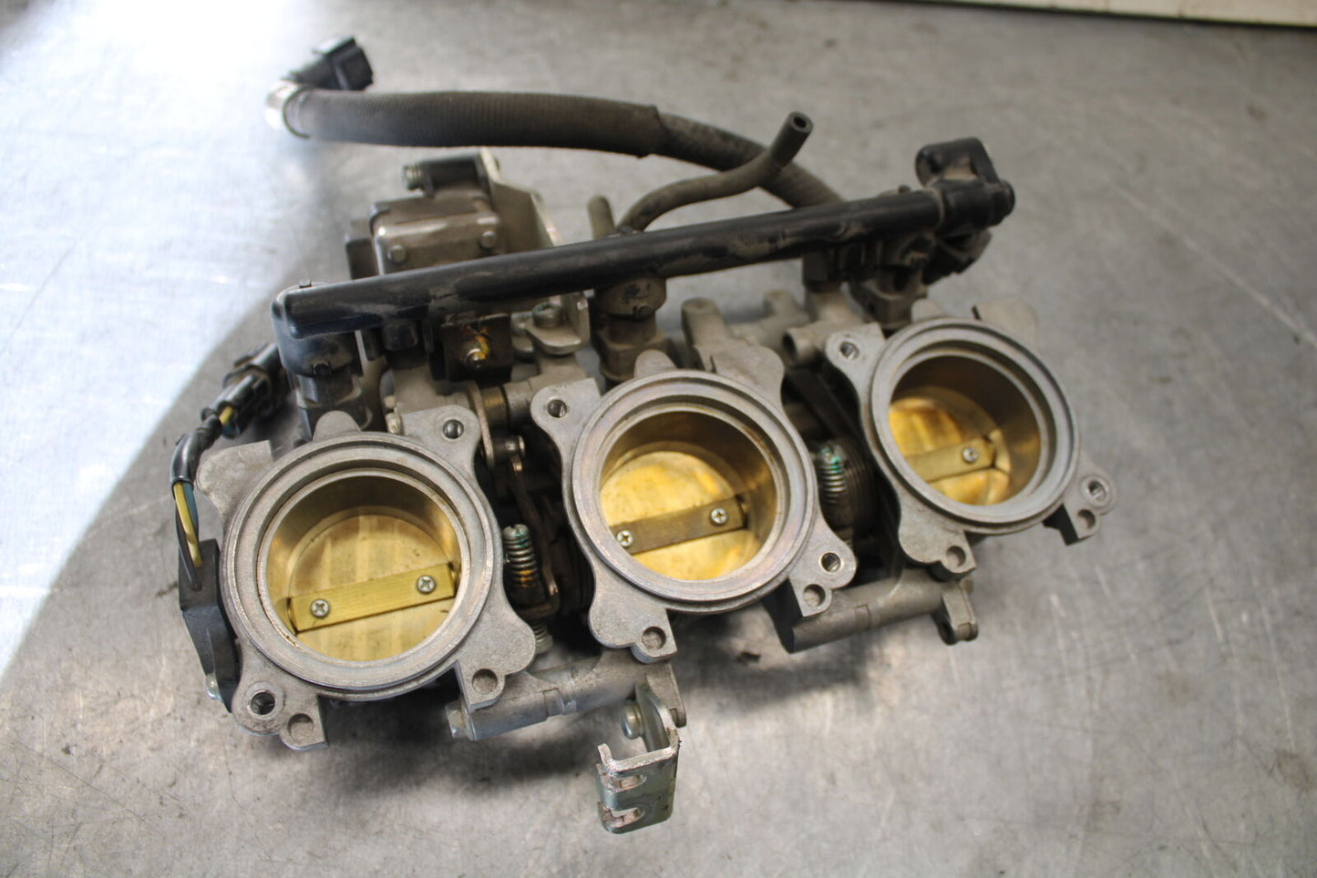 07-08 TRIUMPH DAYTONA 675 MAIN FUEL INJECTORS / THROTTLE BODIES T1240478 BB685